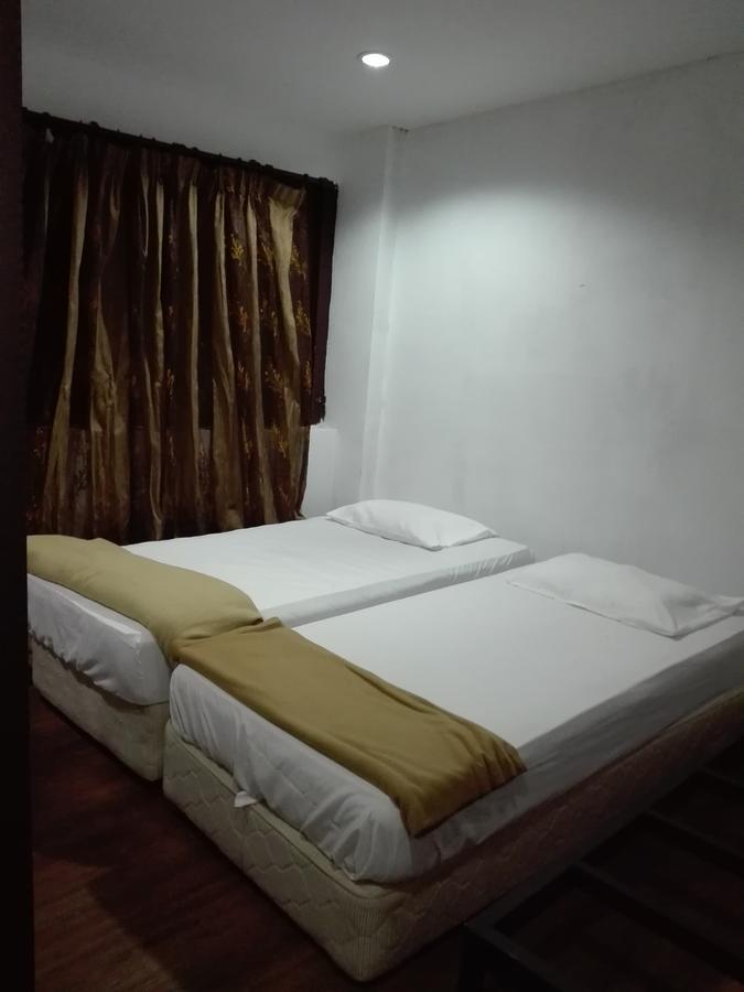 Tonight Hotel Hostel George Town Exteriör bild
